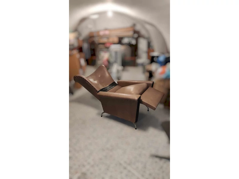Kinyitható fülesfotel